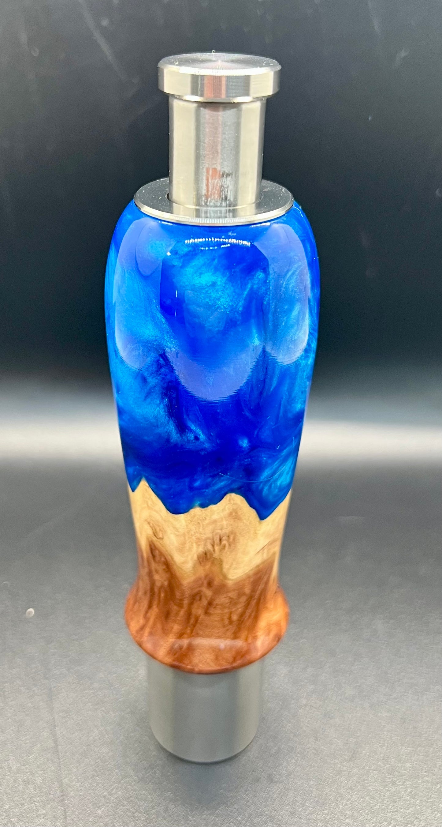One handed Press top Salt/Peppermill