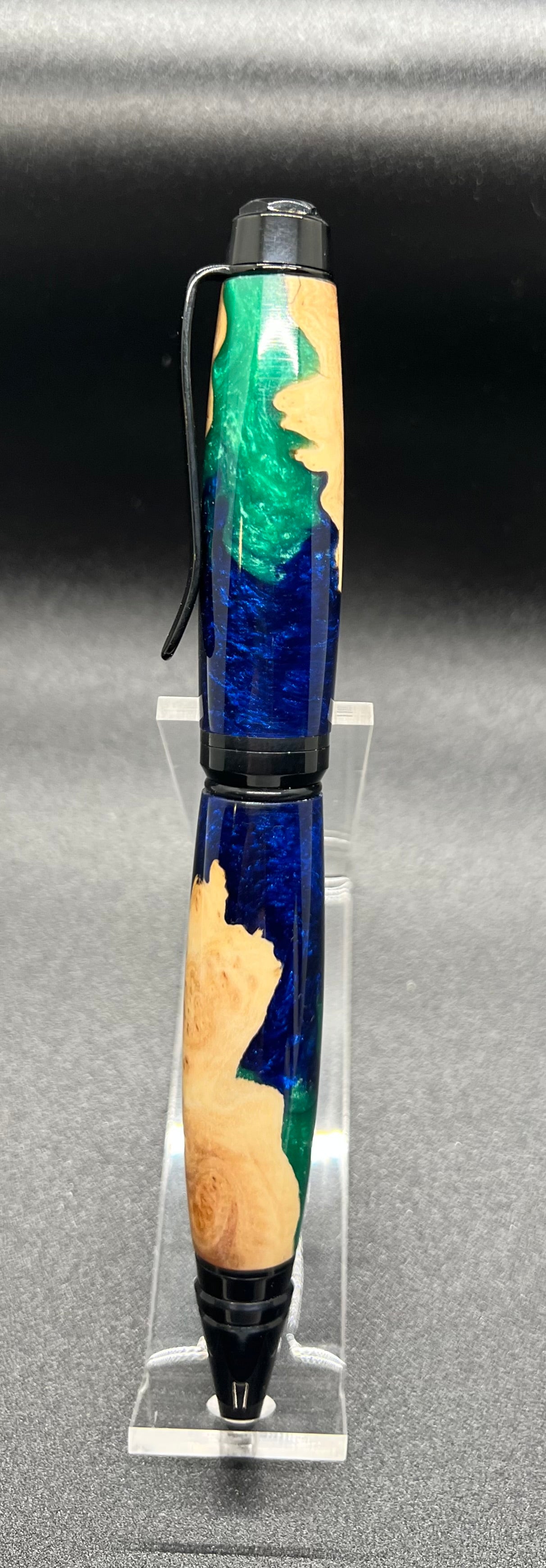 Ultra/Premier Cigar Twist pen w/Mallee Burl, Blue & Green resin