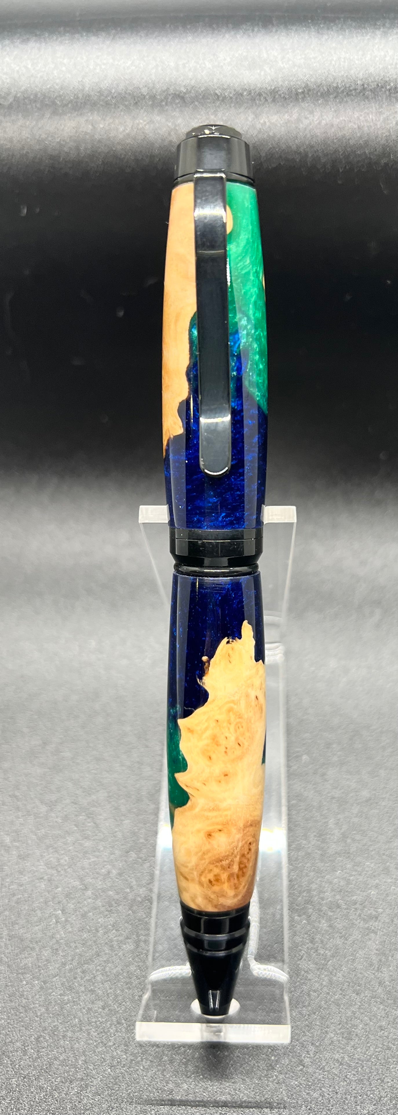 Ultra/Premier Cigar Twist pen w/Mallee Burl, Blue & Green resin