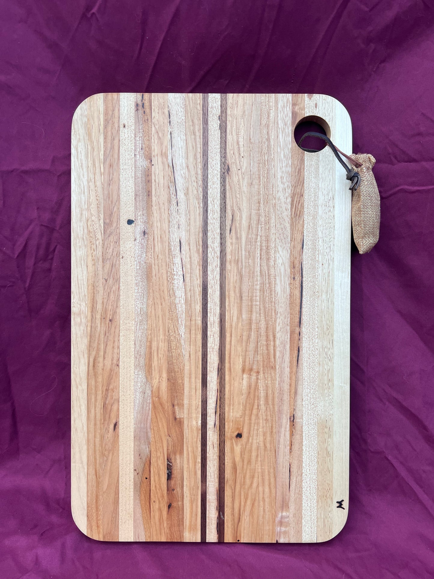 Charcuterie board Pecan & Walnut