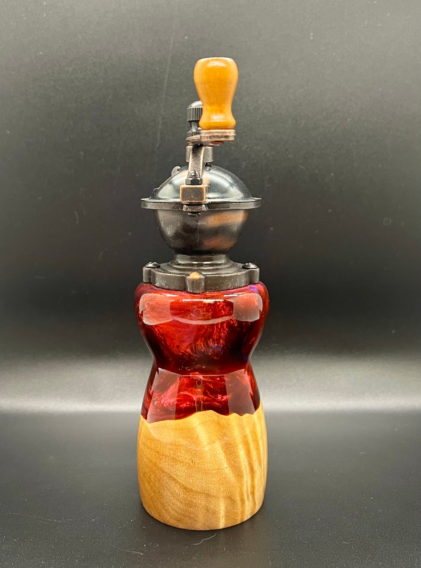 Antique Style Salt/Peppermill-Burl and Resin